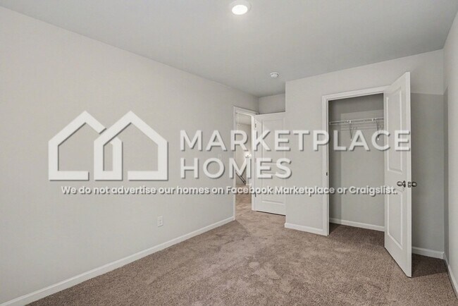 Building Photo - 296 Oakwood Dr NW