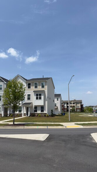 Building Photo - 2602 Chert Ln