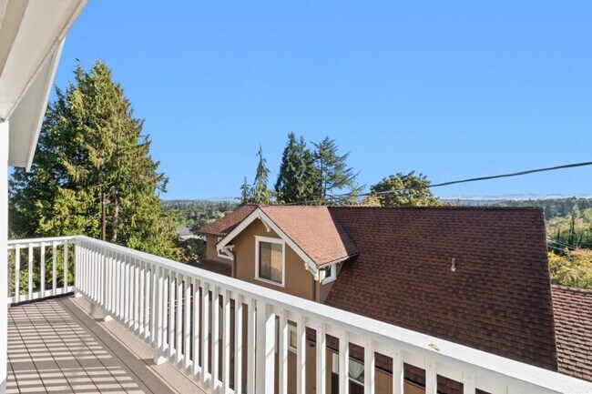 Building Photo - 3Bd/2.5Ba Seattle House