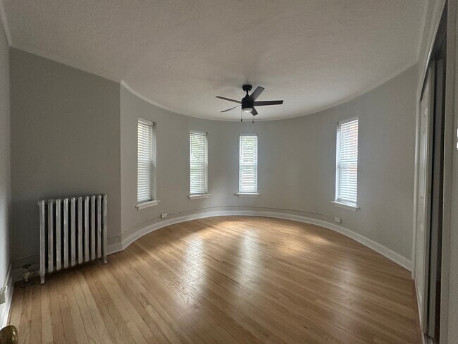 Building Photo - 2548 W Fitch Ave