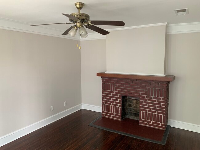 Master Bedroom - 15 Branham St NE