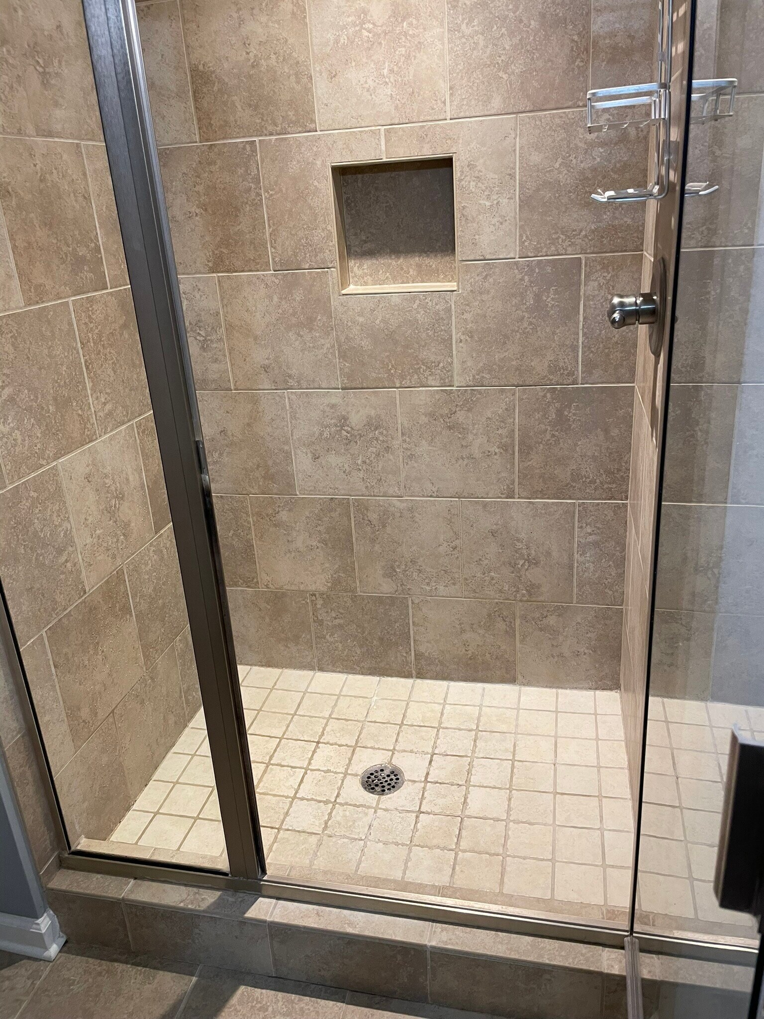 Building Photo - 7506 Hampstead Hall Dr