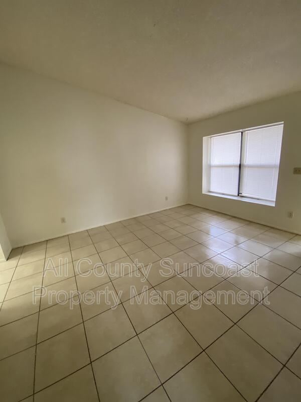 Building Photo - 503 E Curlew Pl