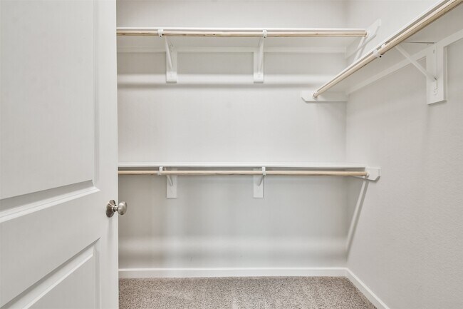 Building Photo - 9123 Eskesen Dr