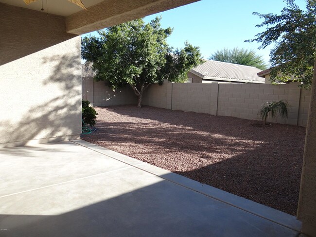 Building Photo - 10331 W Carlota Ln