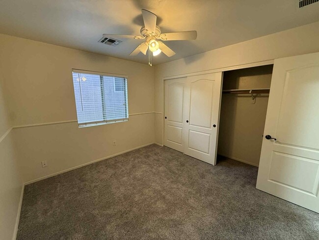 Building Photo - 640 W Emerald Key Dr