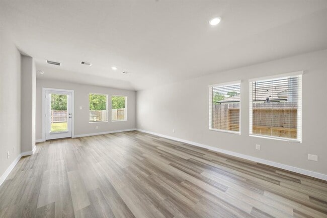 Building Photo - 5707 Madden Ln