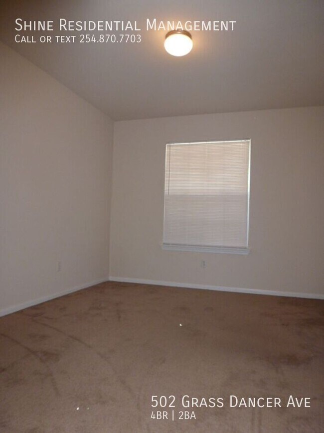 Building Photo - 502 Grass Dancer Ave