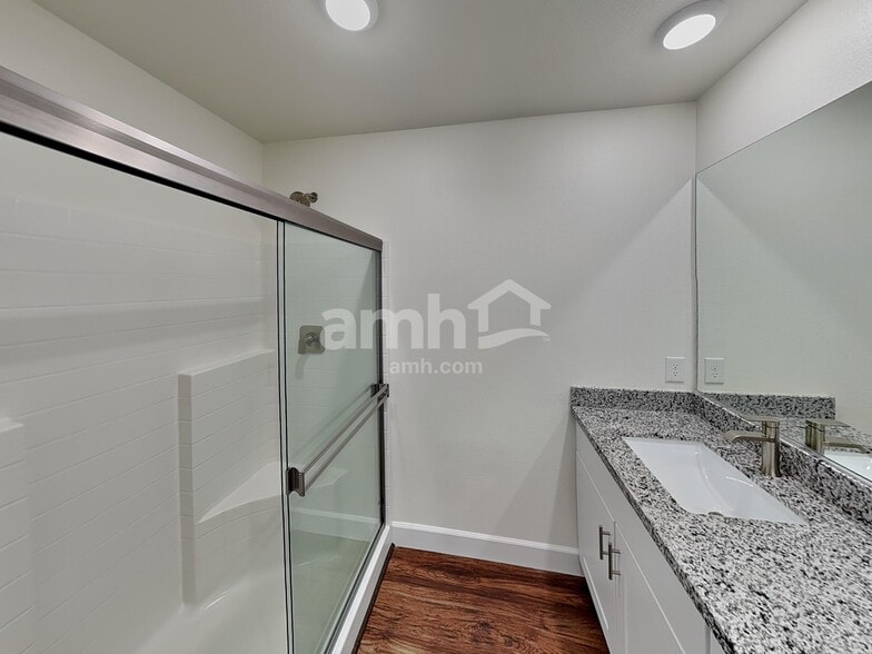 Building Photo - 96 Cabaletta Ln