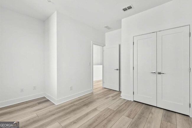 Building Photo - 517 Motivation Cir NW