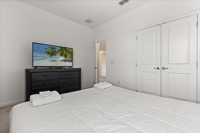 Building Photo - 4486 Monado Dr