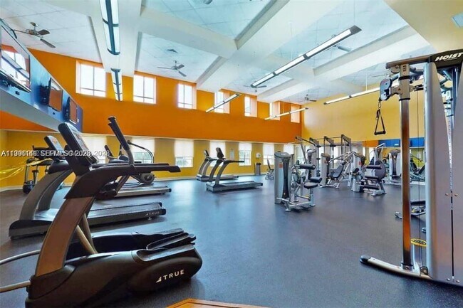 Building Photo - 7350 SW 89th St