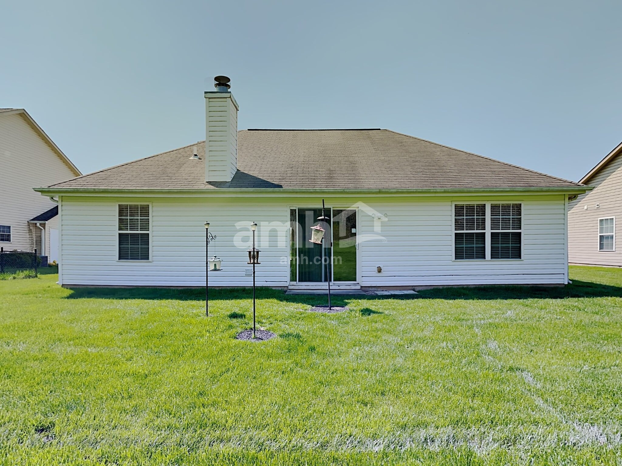 Building Photo - 1028 W Muskegon Dr