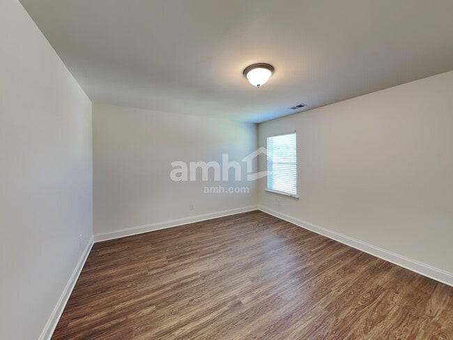 Building Photo - 6192 Bridlewood Ln