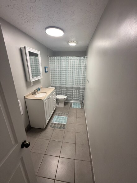 Building Photo - 4823 E Michigan St