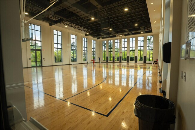 Building Photo - 10660 S Lago Vista Cir