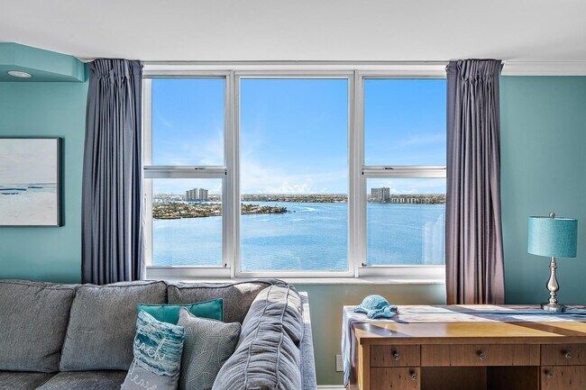 Building Photo - 5200 N Ocean Dr