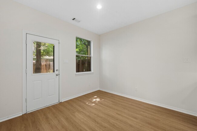 Building Photo - 17602 Bering Bridge Ln