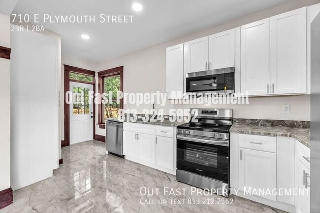 Building Photo - 710 E Plymouth St