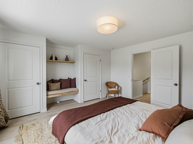 Building Photo - 4887 E Willowbrooke Cir