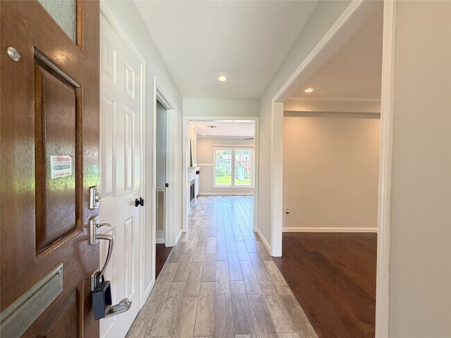 Building Photo - 5019 Yarwell Dr