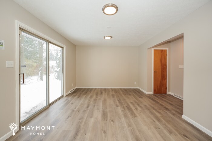 Building Photo - 281 Sundale Rd