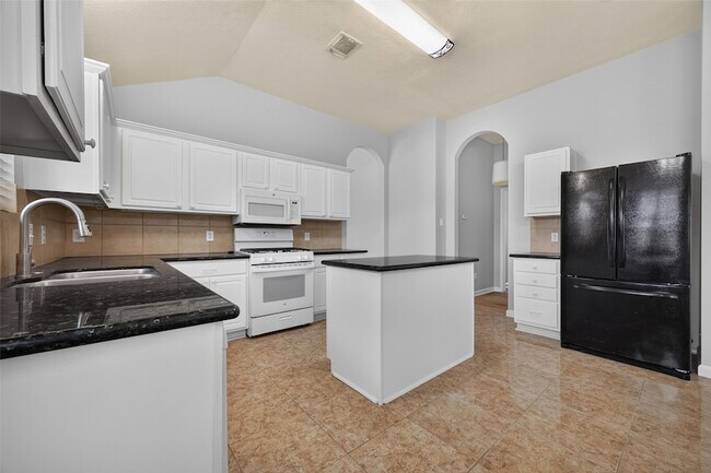 Building Photo - 6407 Granite Springs Ln