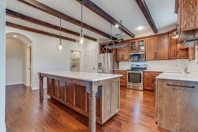 Building Photo - 6308 Parsley Hill