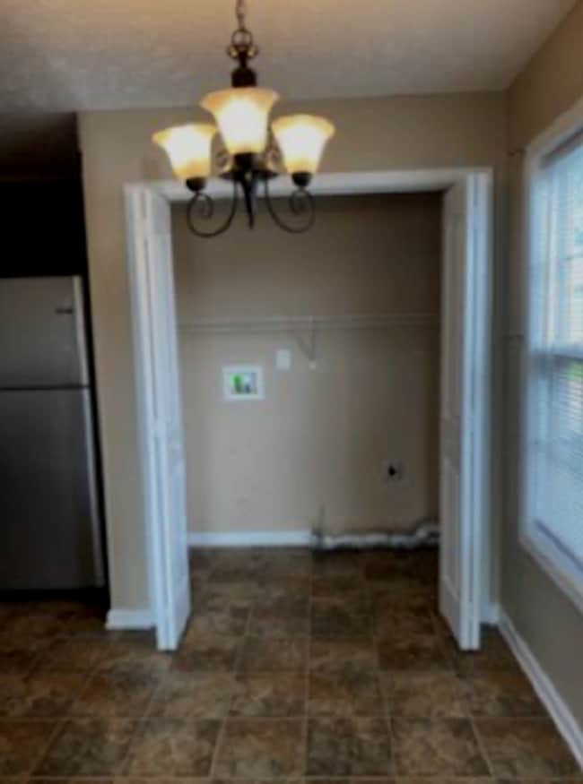 Building Photo - 1351 Whitt Ln