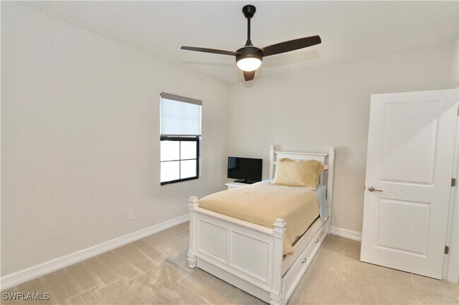 Building Photo - 7352 Rockefeller Dr