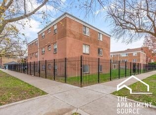 Building Photo - 7431 N Winchester Ave