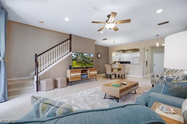 Building Photo - 3240 Cottonwood Bend