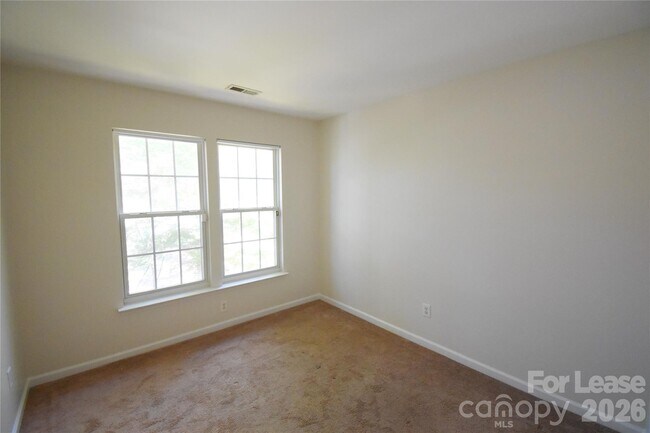 Building Photo - 3704 Wind Ridge Pl