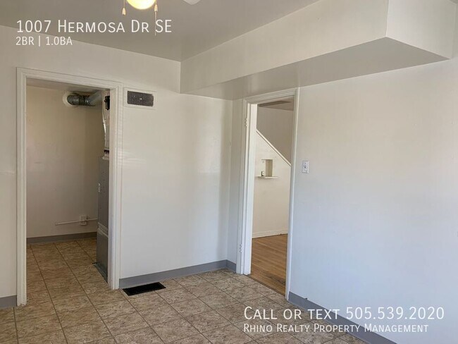 Building Photo - 1007 Hermosa Dr SE