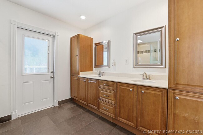 Building Photo - 13684 Exotica Ln