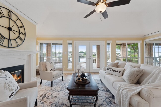 Building Photo - 225 Capetown Way