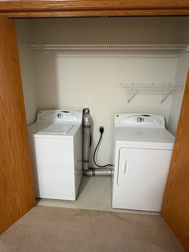 Building Photo - 1104 E 15th St