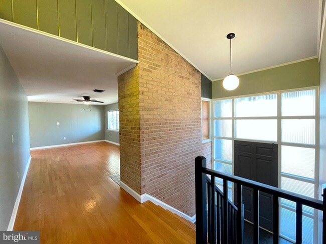 Building Photo - 9457 Boyds Turn Rd