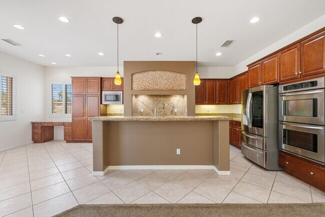 Building Photo - 145 Bellini Way
