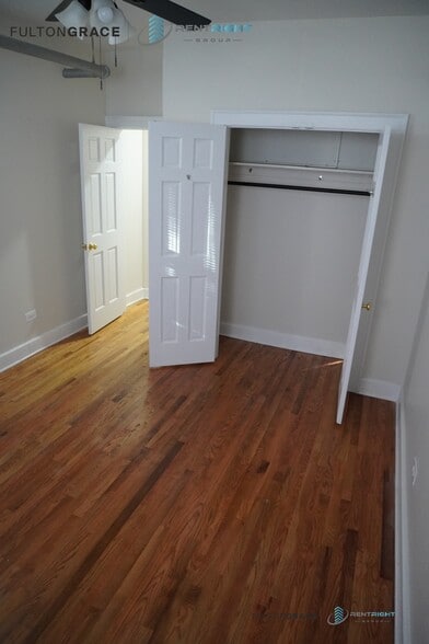 Building Photo - 1700-1710 W Albion