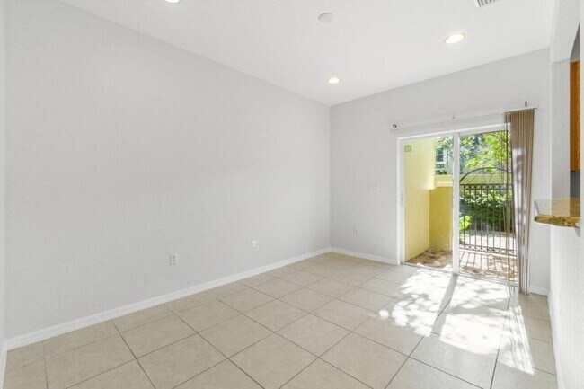 Building Photo - 406 Lake Monterey Cir
