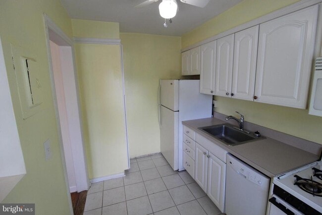 Building Photo - 1413 Belle View Blvd