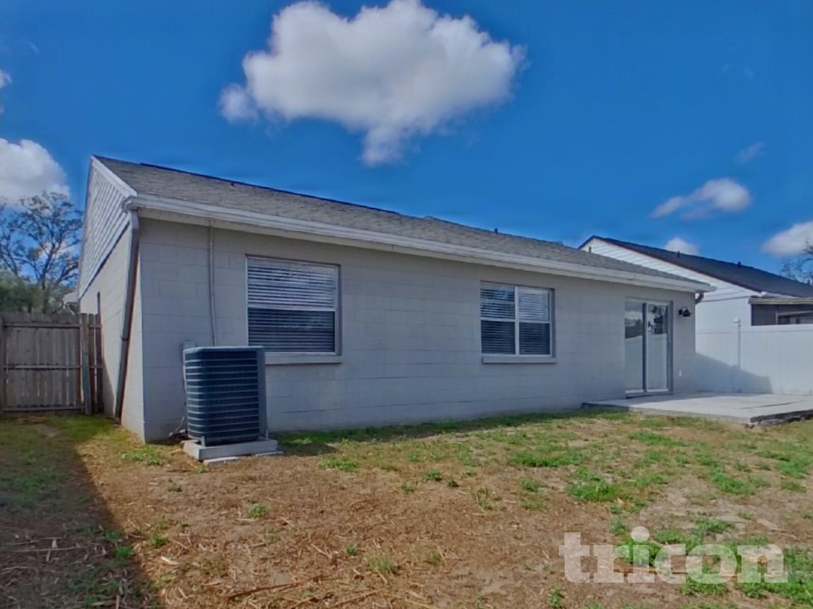 Building Photo - 309 Regal Park Dr