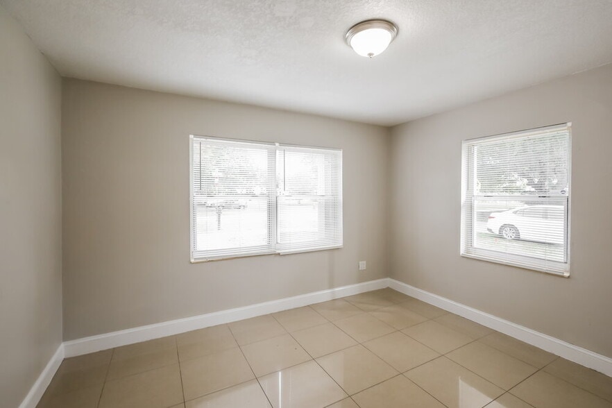 Building Photo - 9100 NW 3rd Ave