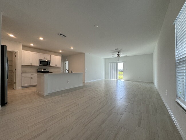 Building Photo - 11661 Radiant Shr Lp