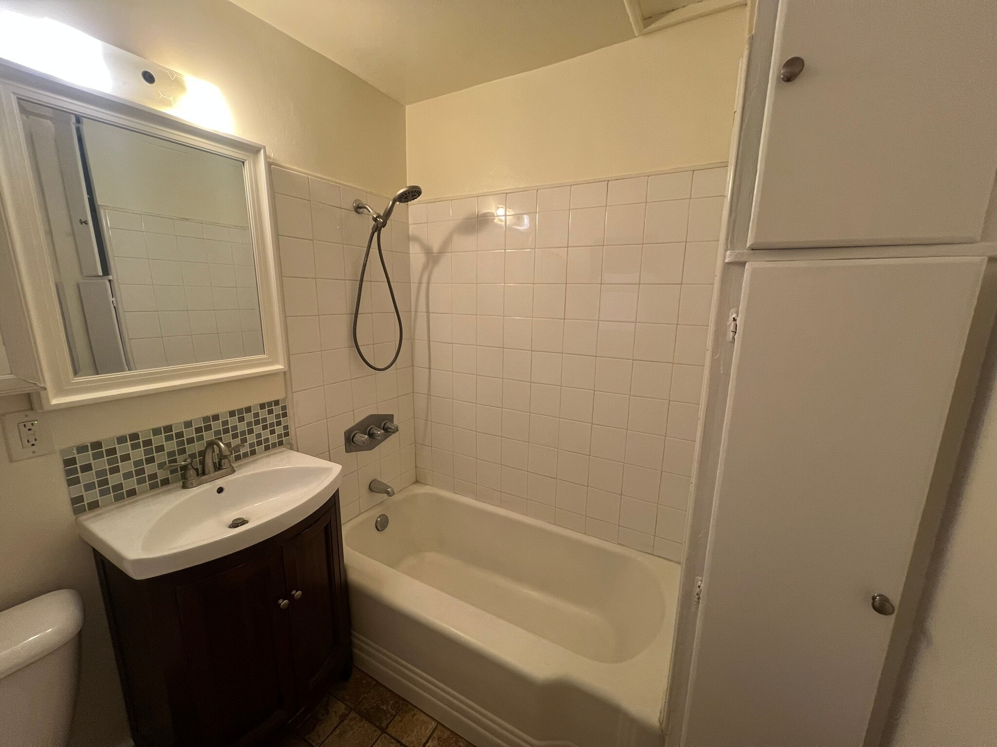 Building Photo - 2019 Cypress Ave