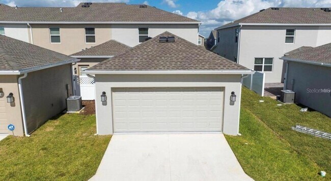 Building Photo - 13890 Title Wy