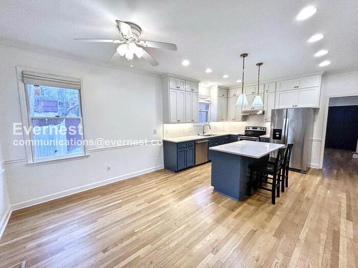 Building Photo - 1420 Calloway Ct