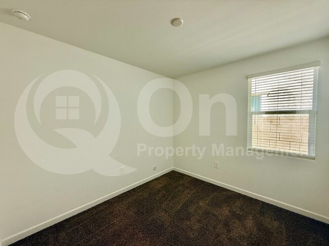 Building Photo - 3372 W Stanton Ave