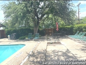 Building Photo - 235 W Silver Sands Dr